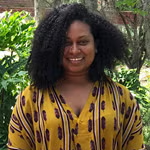 Nell Robinson headshot 